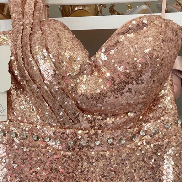 NWT Rose Gold One-Shoulder Sweep/Brush Train Beading Sequins Dresses - Picture 14 of 15